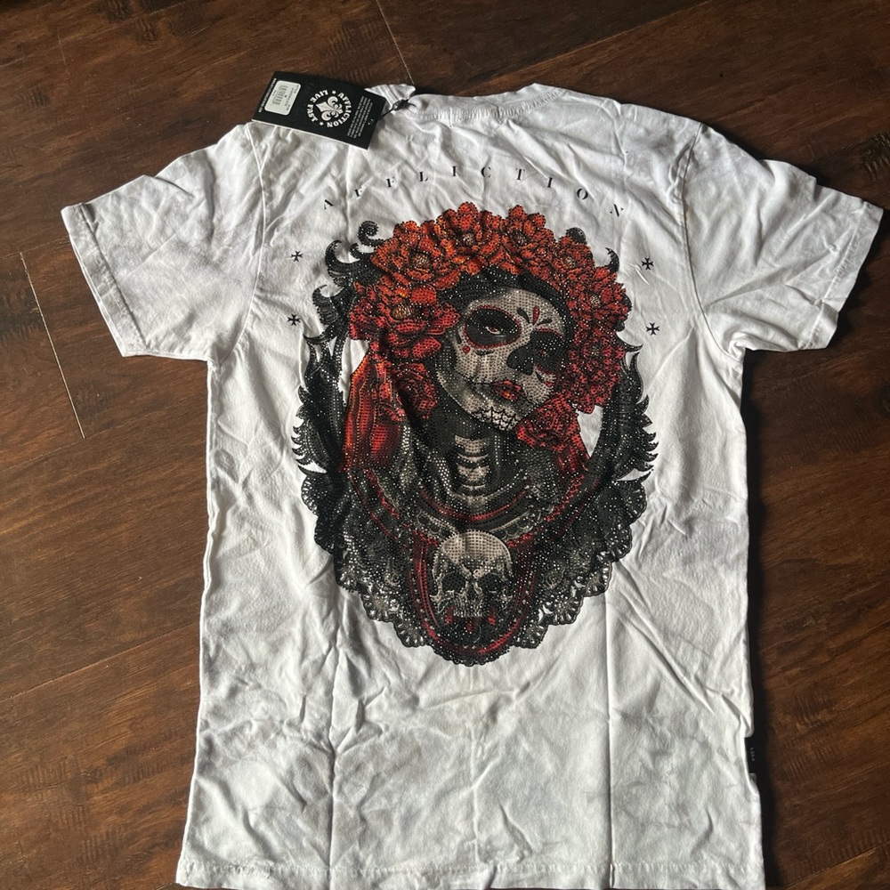 Affliction White and Red Short Sleeve Tee - Picture 2 of 5